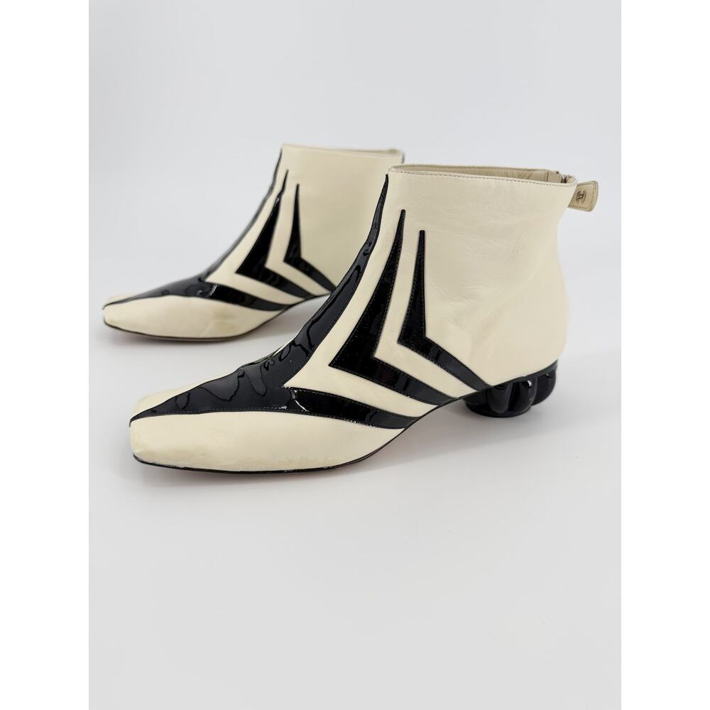 Chanel Ankle Boots Black Ivory Patent Leather Square Toe Heritage 37 2012 Runway - Picture 8 of 11